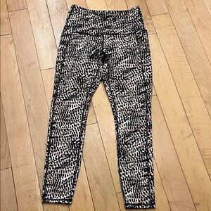 Women's Leopard Print Ankle Cut Leggings